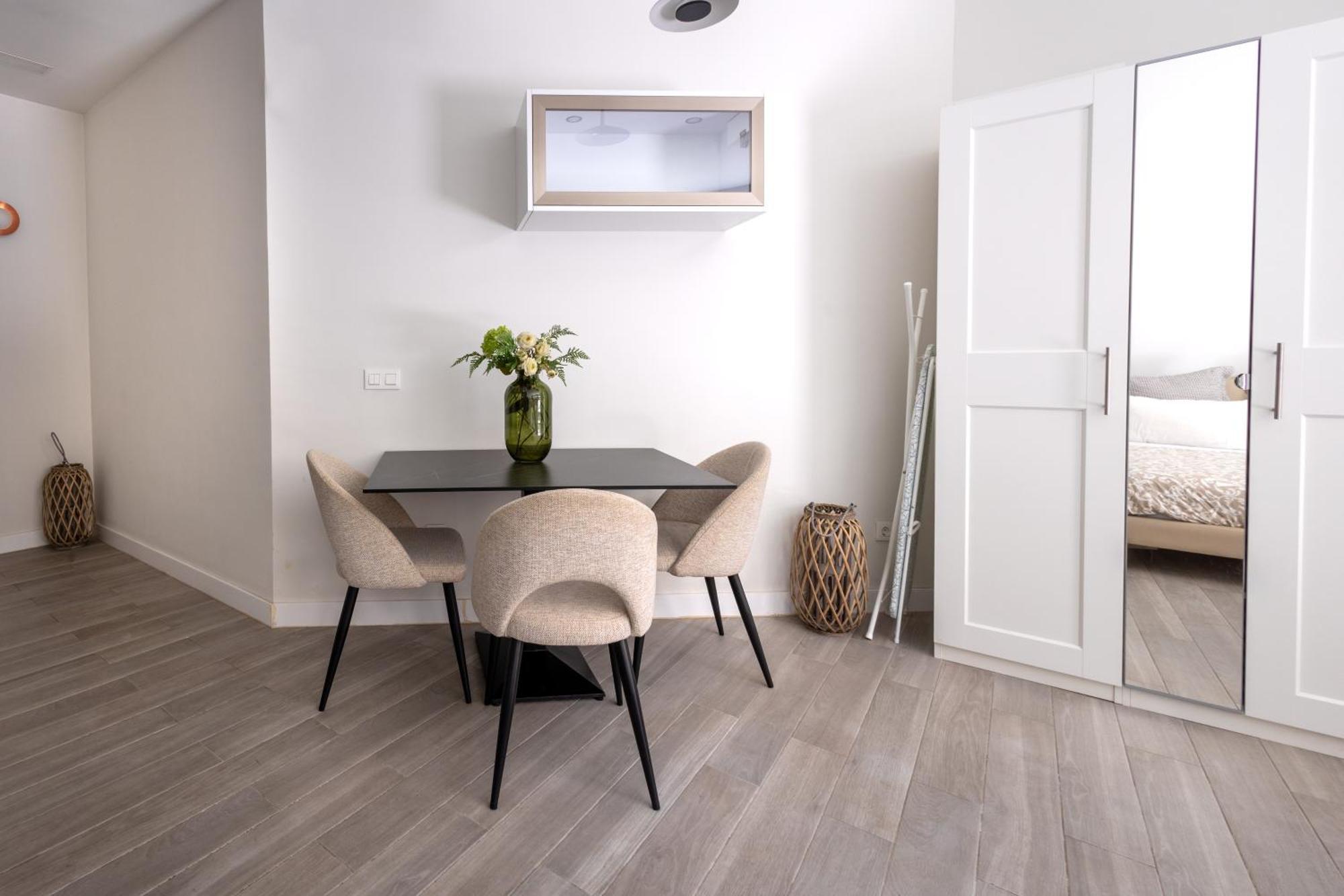 Premium Malagueta Suite Малага Екстериор снимка